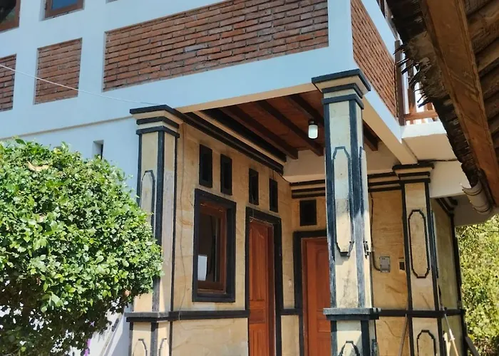 Yoga Bale House *
