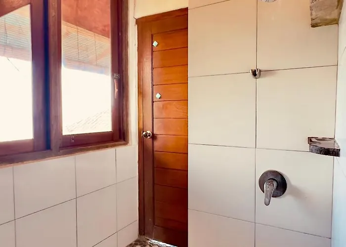 Yoga Bale House *