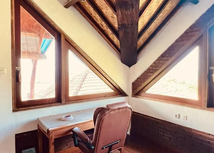 Yoga Bale House *