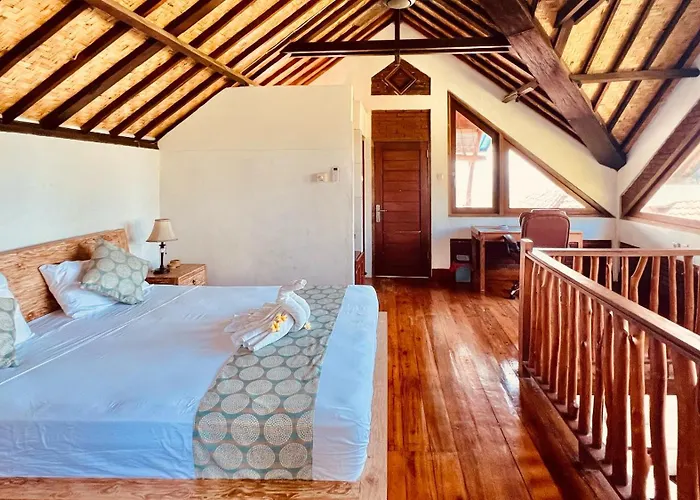 Yoga Bale House * パダンバイ